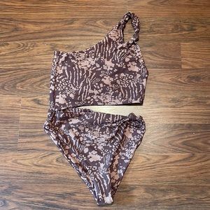 Skatie bathing suit